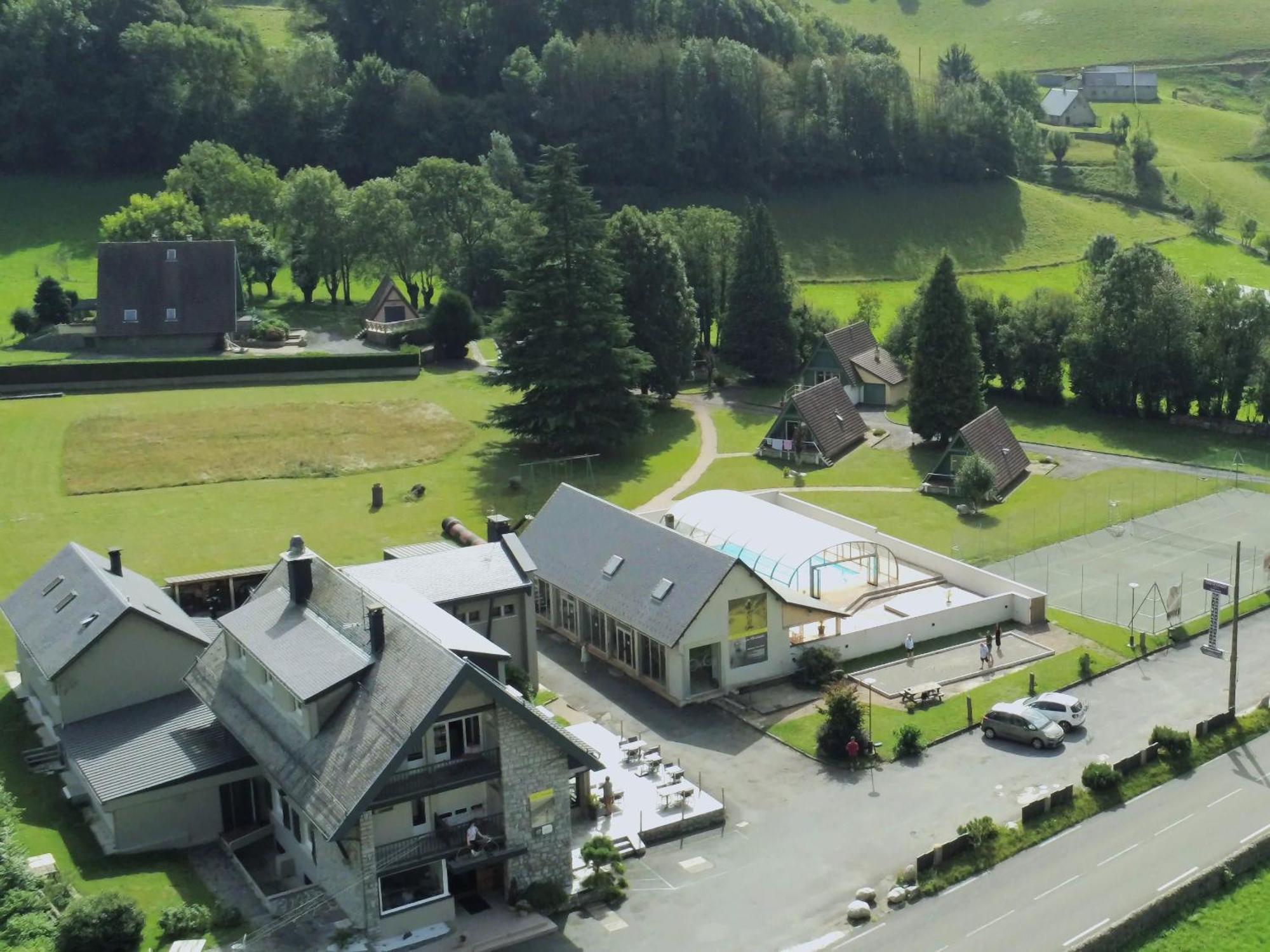 Hotel Le Chalet Sainte-Marie-de-Campan Luaran gambar